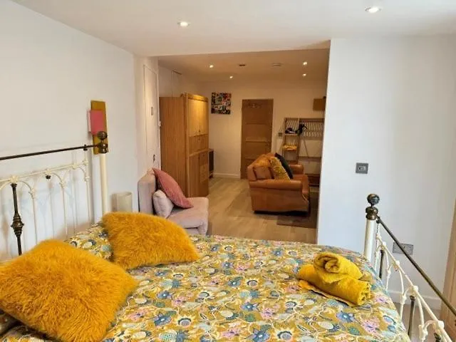 Keeley House Apartment Exeter